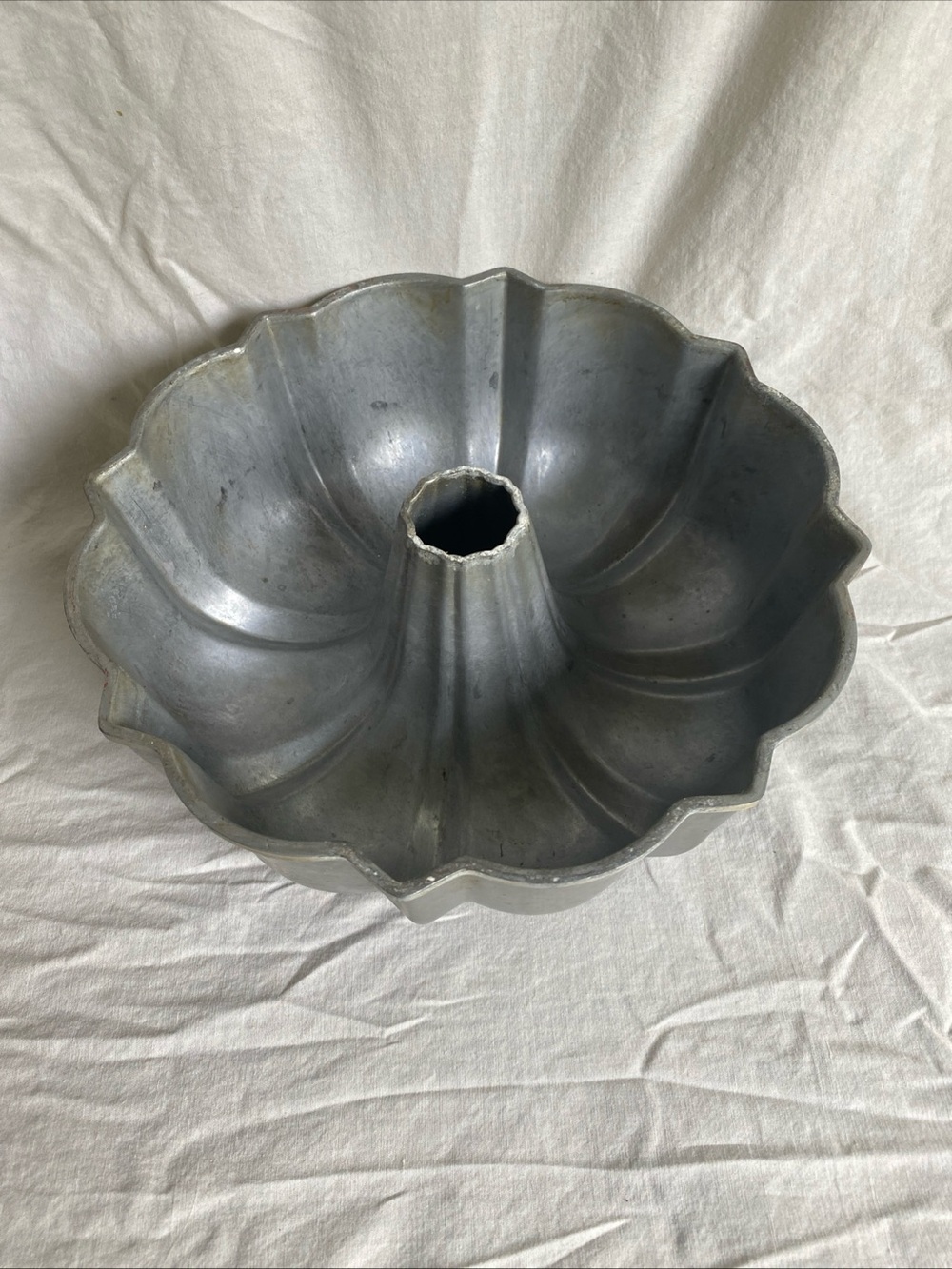 Vintage Cast Aluminum Bundt Fluted Tube Cake Pan Northland 10.5"